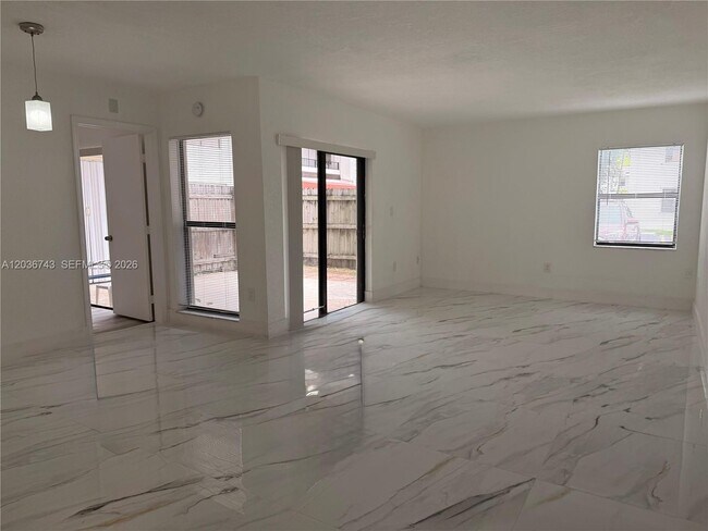 Photo - 10875 NW 7th St Unit 11-36