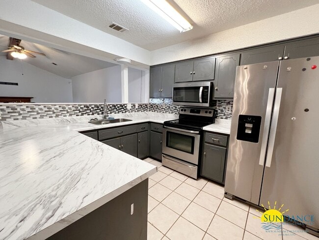 Photo - Beautiful 3 bedroom home in South Crestview!