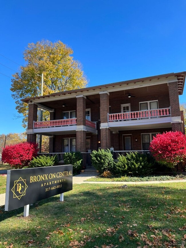 Building Photo - Old World Charm in Near Northside Unit 1335 Central Avenue 4 Rental