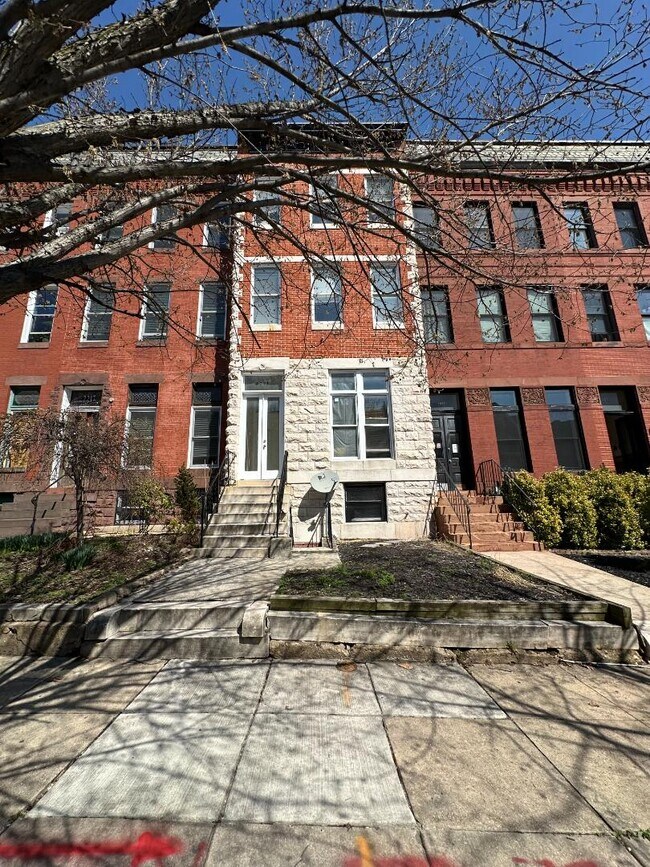 Photo - 2215 Eutaw Pl