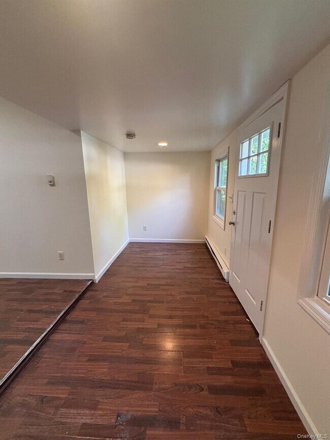 Photo - 141 Huguenot Dr