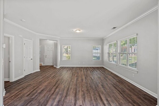 Photo - HALF OFF FIRST MONTH'S RENT! Gorgeous 3BD/2.5BA Townhome in Ballantyne's Riviera Community!