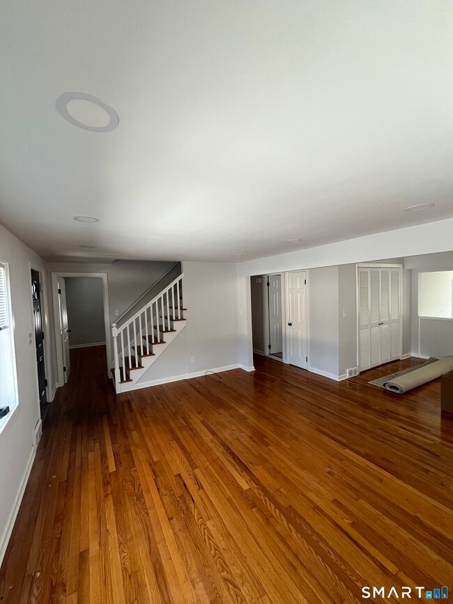 Photo - 31 Ives St