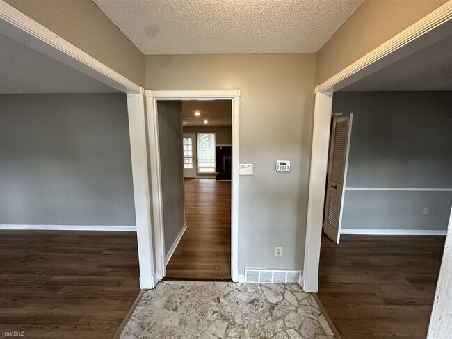 3 br, 2 bath House - 3169 Flint Drive - 3 br, 2 bath House - 3169 Flint Drive