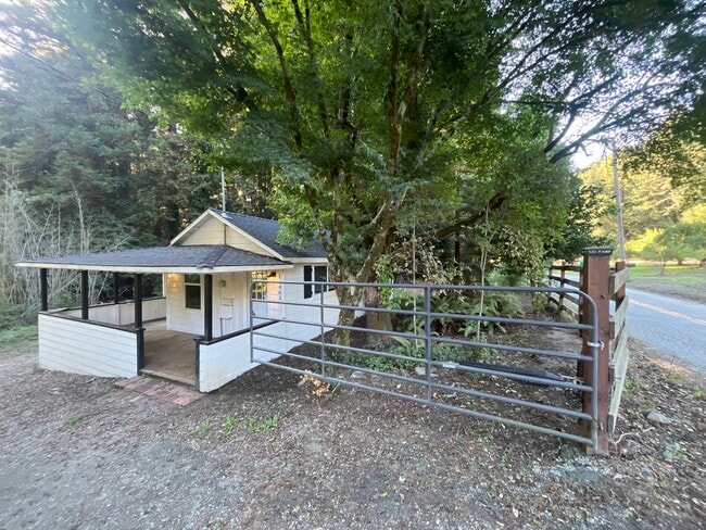 Photo - 1946 Green Valley Rd