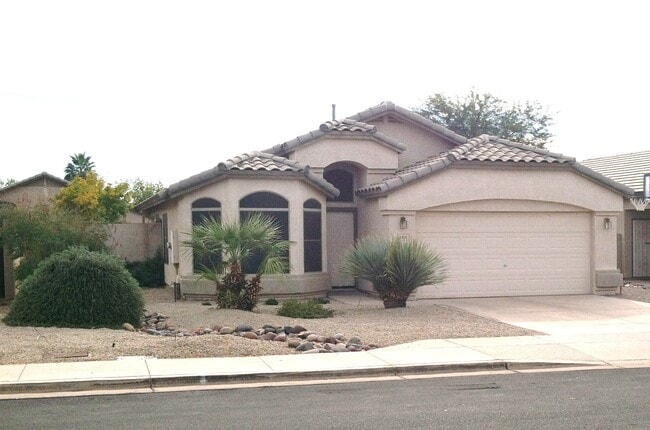 Building Photo - 9441 E Pampa Ave