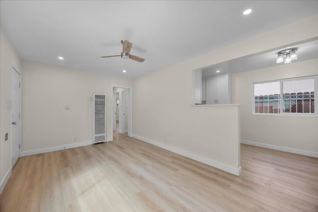 Photo - 3539 Delta Ave Unidad 3539