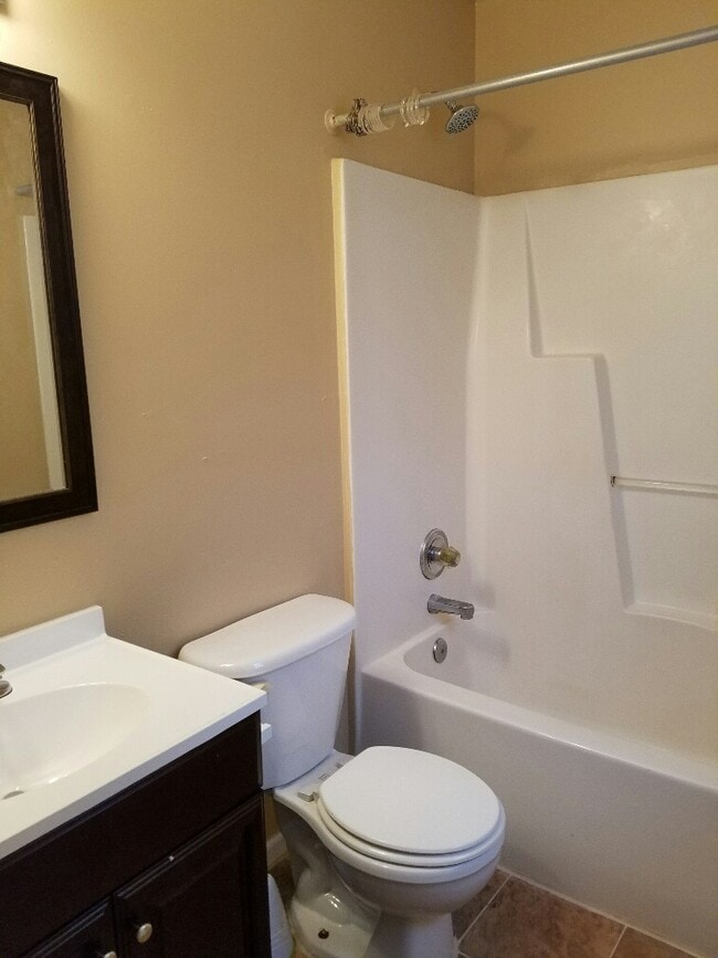 Photo - 207 Springvale St