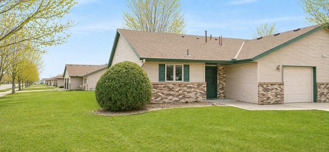 Building Photo - 913 Richland Ave SW