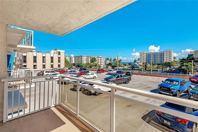 Building Photo - 1600 S Ocean Dr Unit 3J