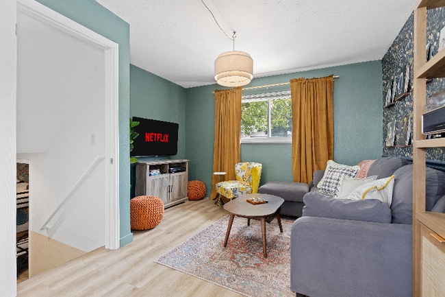 5831 W 110th Pl Unit 1