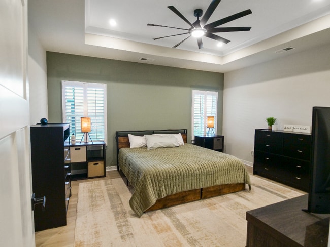 Photo - 1663 Jessamine Dr