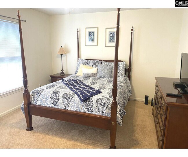 Photo - 211 Lanneau Ct