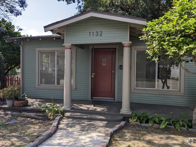 Building Photo - 1132 E Lomita Ave Rental