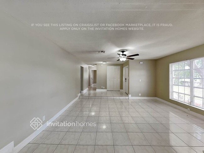 Photo - 341 SW 64th Ave