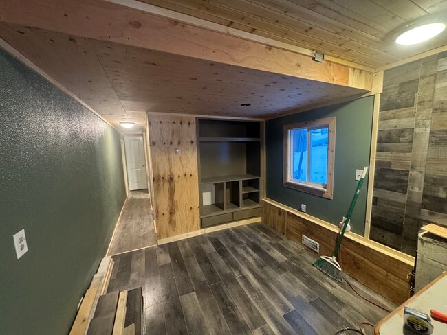 Building Photo - 2293 S Ronnie Ct Unit Ronnie 2