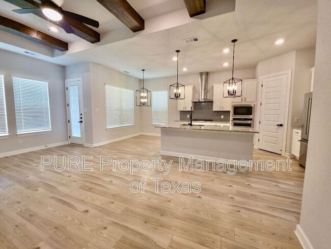 Photo - 17400 Howdy Way