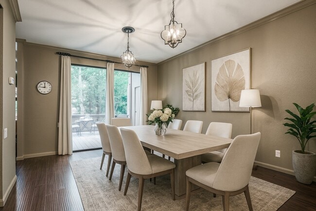 Photo - 246 Litchfield Ln