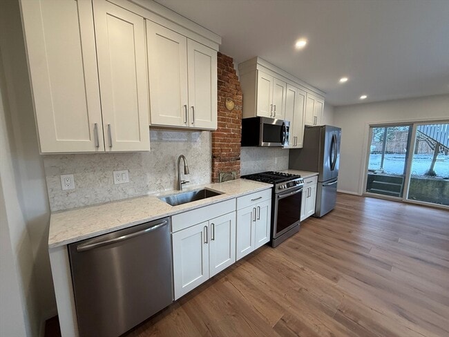 Photo - 97 Baldwin St Unit 1