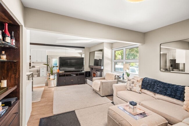 Photo - 250 S Original St Unit E