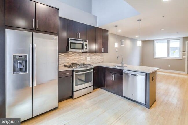 Building Photo - Fishtown Townhome