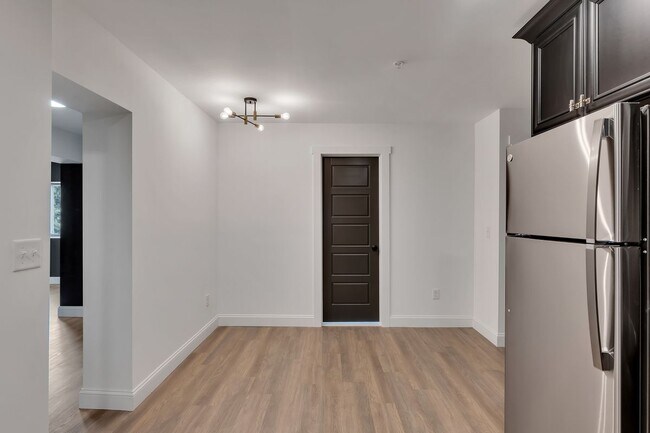 Photo - 36 Pawling Ave Unit 200