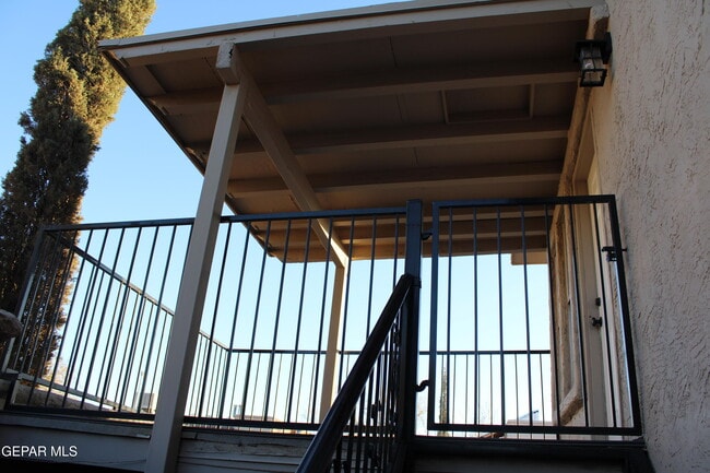 Photo - 11100 La Quinta Pl