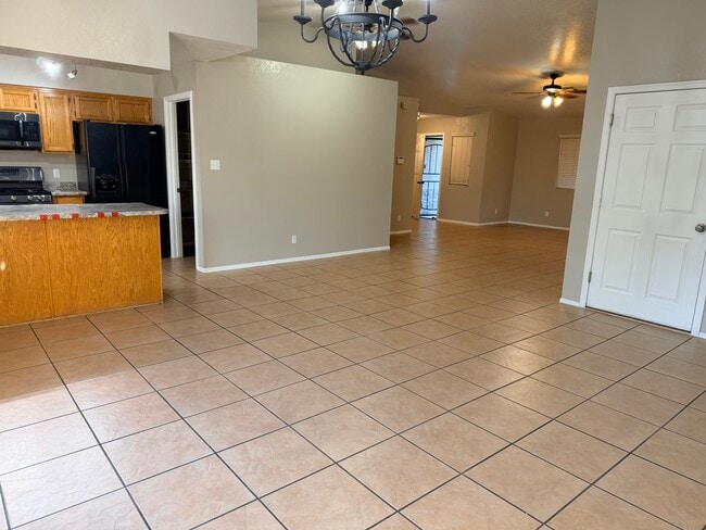 Photo - 6233 E 40th Ln