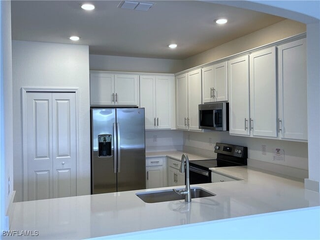 Photo - 2176 Dragonfruit Wy