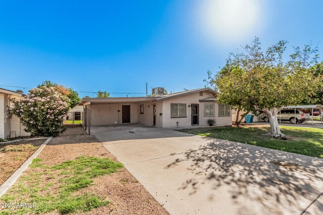 Photo - 2409 W Cortez Ave