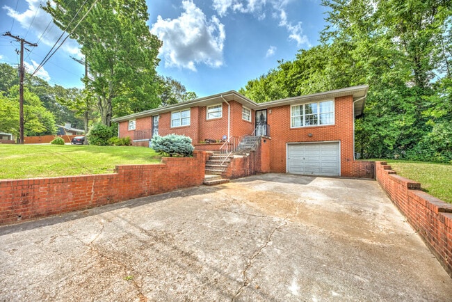 Photo - 248 Taliwa Dr