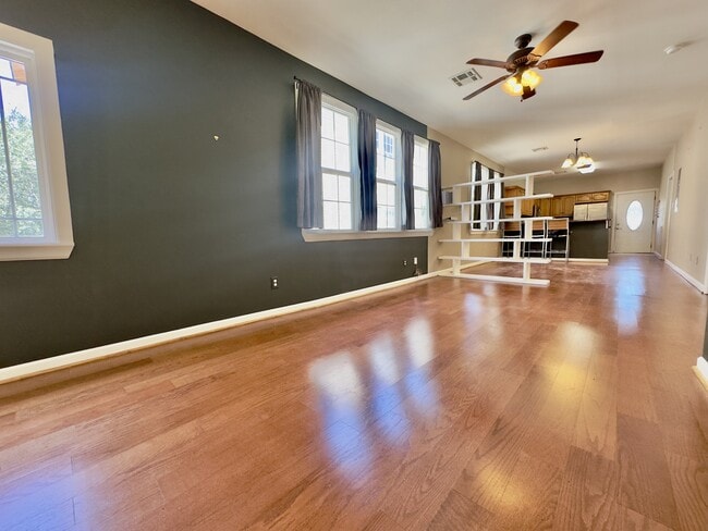 Photo - 3517 Louisiana Ave Pkwy