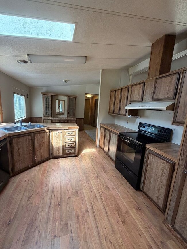Photo - 3 bedroom 2 bath manufactured home in Arlington