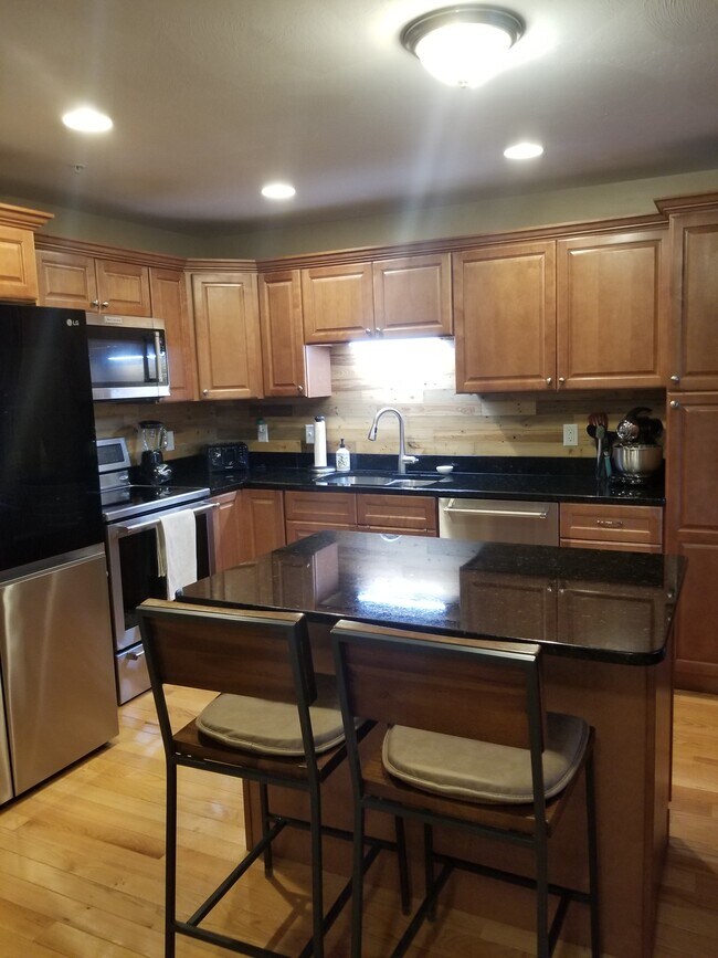 Photo - 65 Fordway Extension