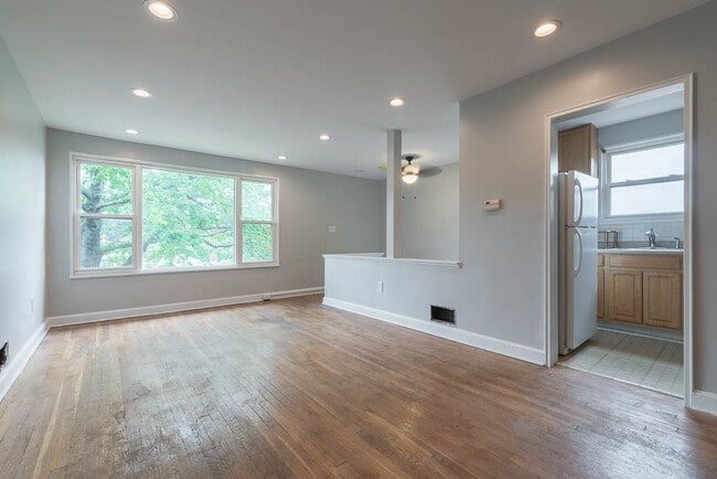 Building Photo - 115 Webster St NE Unit 1 Rental