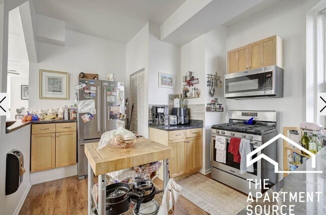 Photo - 2732 W Chicago Ave Unit 2