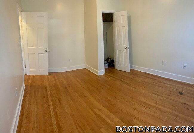 27 Fessenden St Unit 1