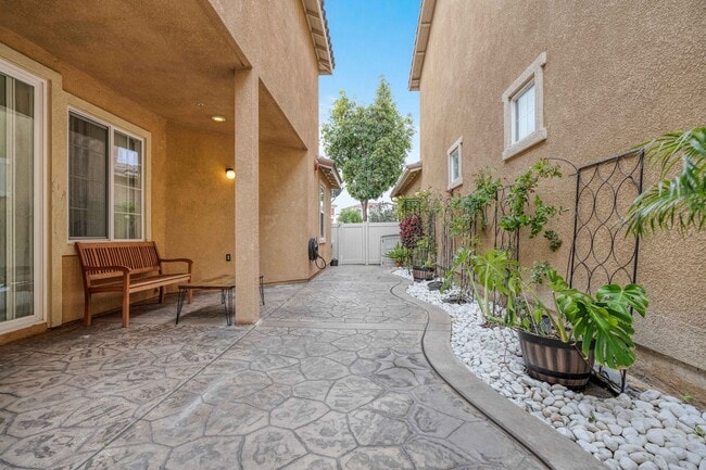 Photo - 1224 Los Olivos Street