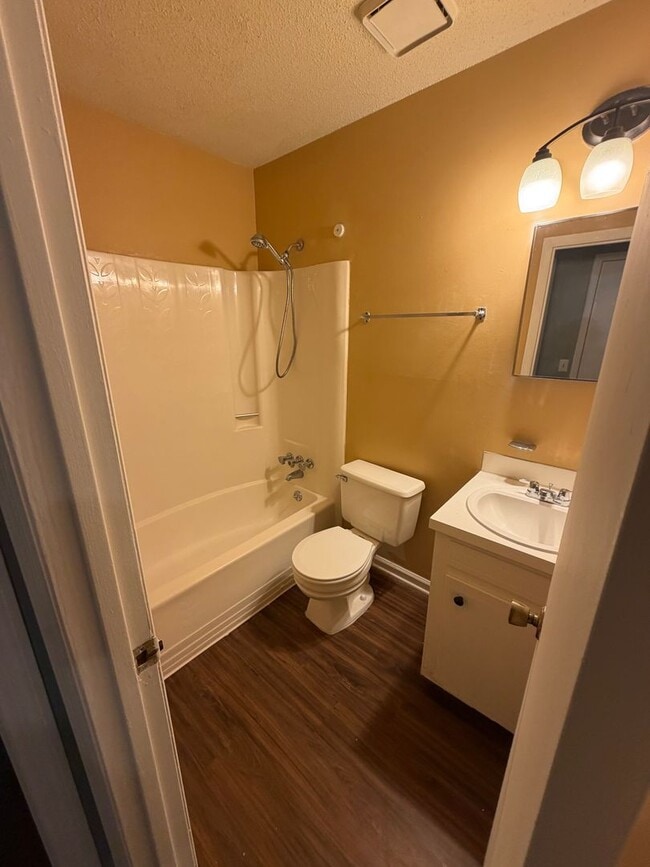 Photo - 232 Miami St Unit B