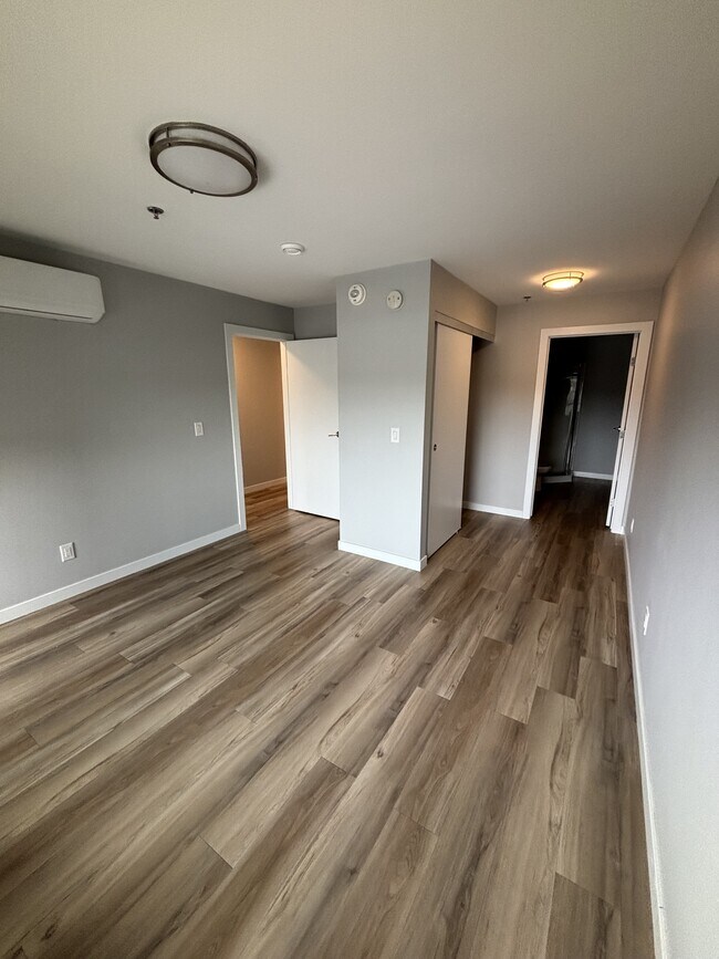 Photo - 475 St Anne's Rd Unit 323