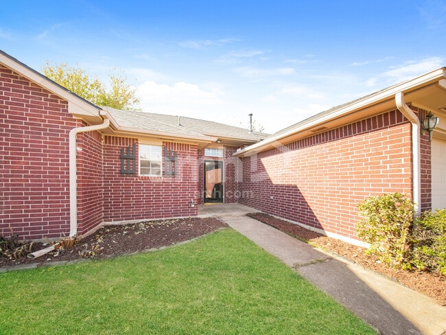 Photo - 17313 Valley Crst