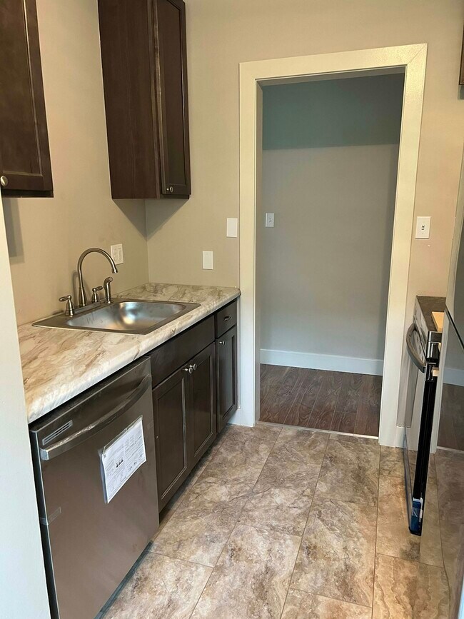 Photo - 818 N Monroe St Unit 2