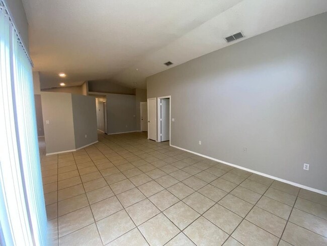Photo - 1440 Timberbend Cir