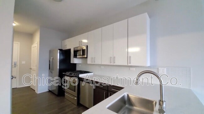 Photo - 801 W Adams St Unit 810