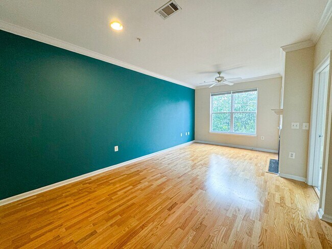 Photo - Sunny 1 Bed 1 Bath Condo In Beautiful Fairfax Ridge Condo