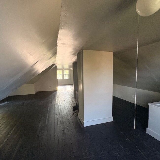 Photo - Charming 3 - Bedroom Property in Prime Location