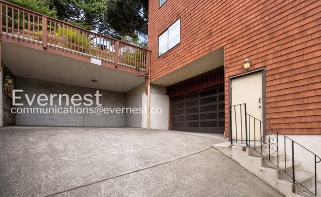 Photo - 1-Bed/1-Bath Condo/Voucher Accepted/Available Now! Unit 302
