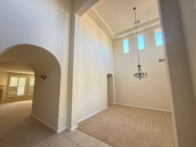 Photo - 1427 Wyndham Ln