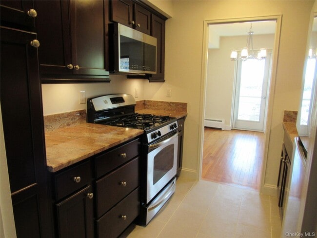 Photo - 103 Gedney St Unidad 4M