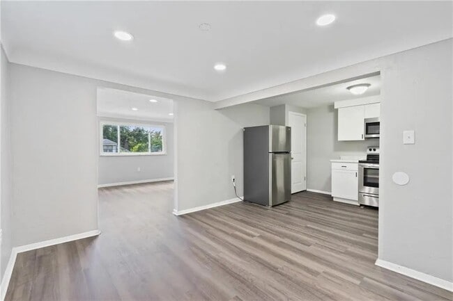 Photo - 2703 Woodstock Ave